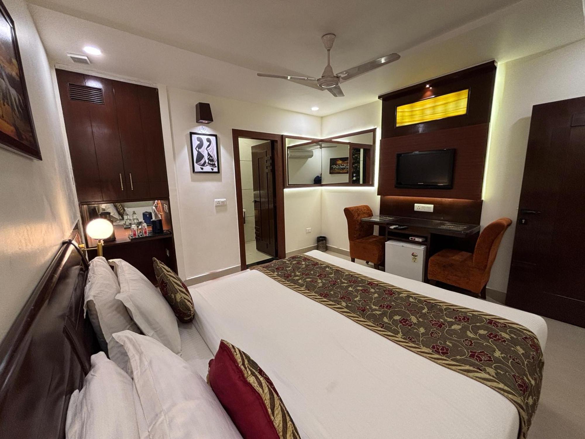 Taj Inn Hotel Agra  Zewnętrze zdjęcie